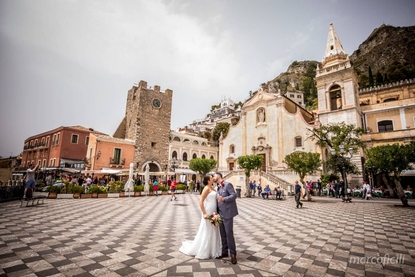 Bride and Groom in the central Piazza IX Aprile, Corso Umberto Taormina