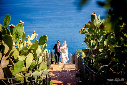 Wedding photography location - Taormina with sea and typical fichi d'India prickly pears